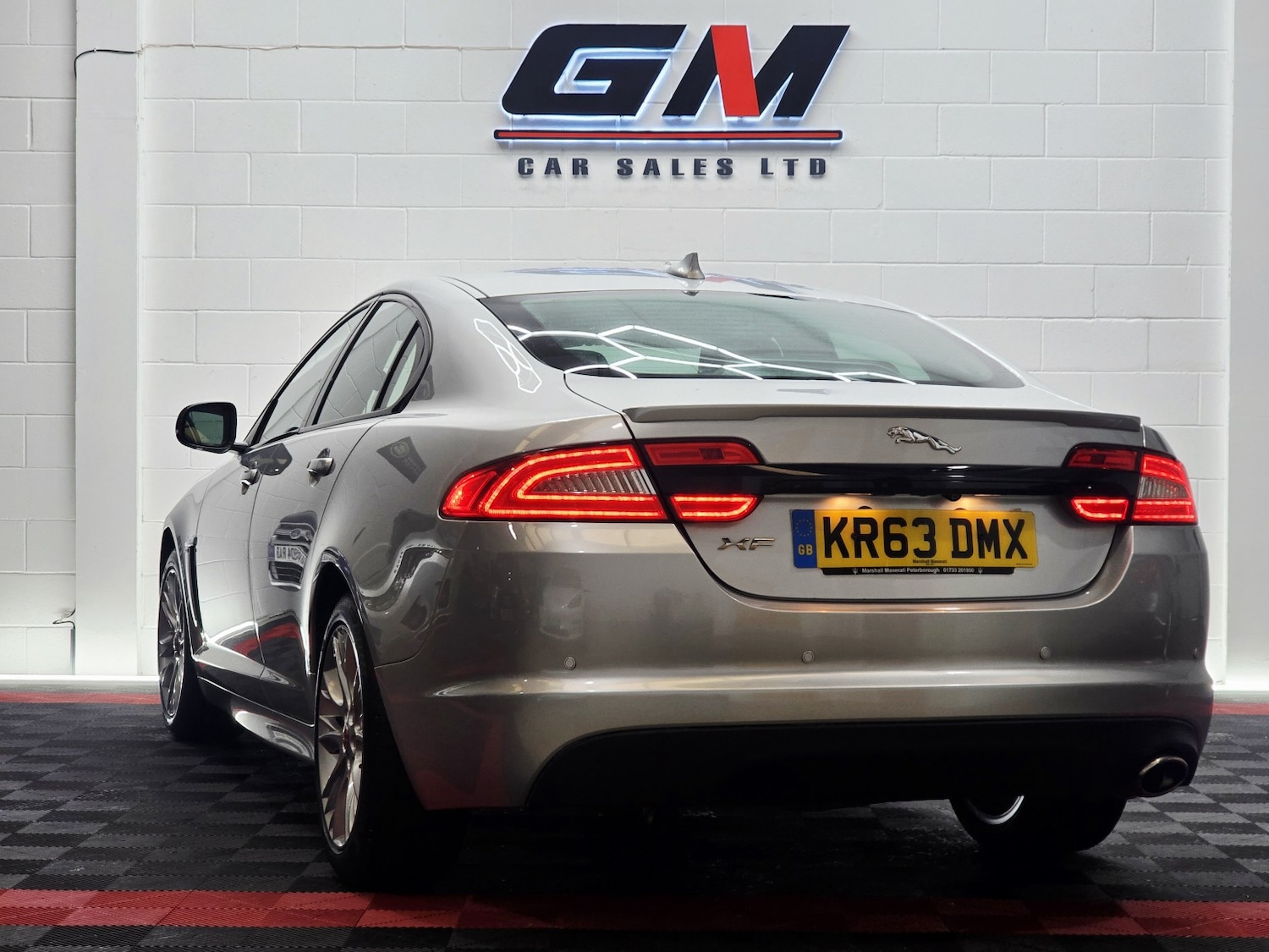 Used Jaguar XF 2014 for sale - 76979529: Photo 14