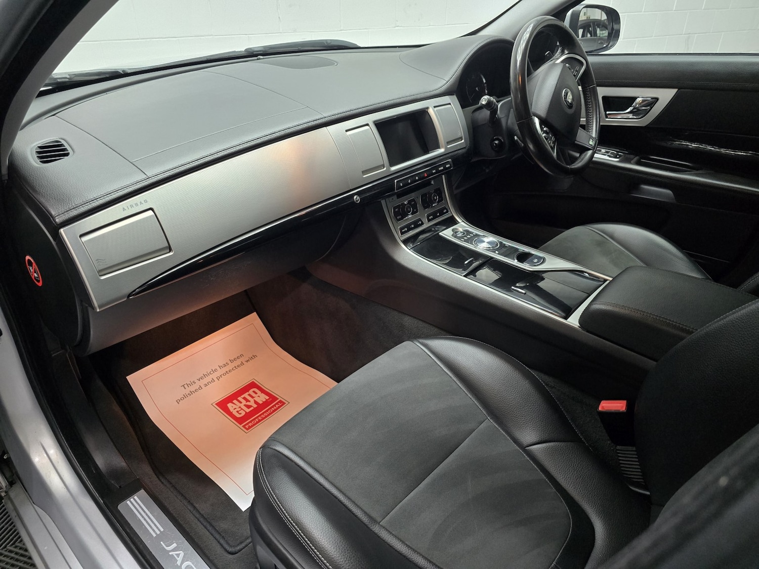 Used Jaguar XF 2014 for sale - 76979529: Photo 17