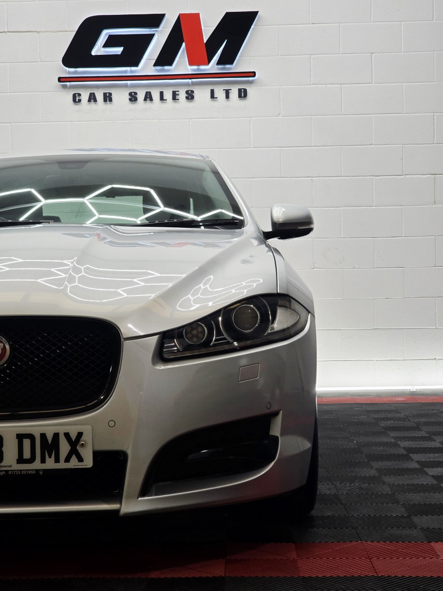Used Jaguar XF 2014 for sale - 76979529: Photo 5