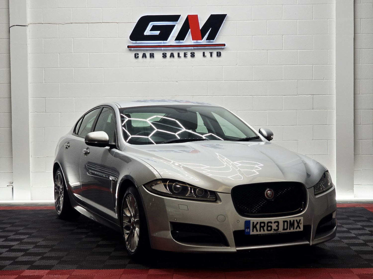 Used Jaguar XF 2014 for sale - 76979529: Photo 7