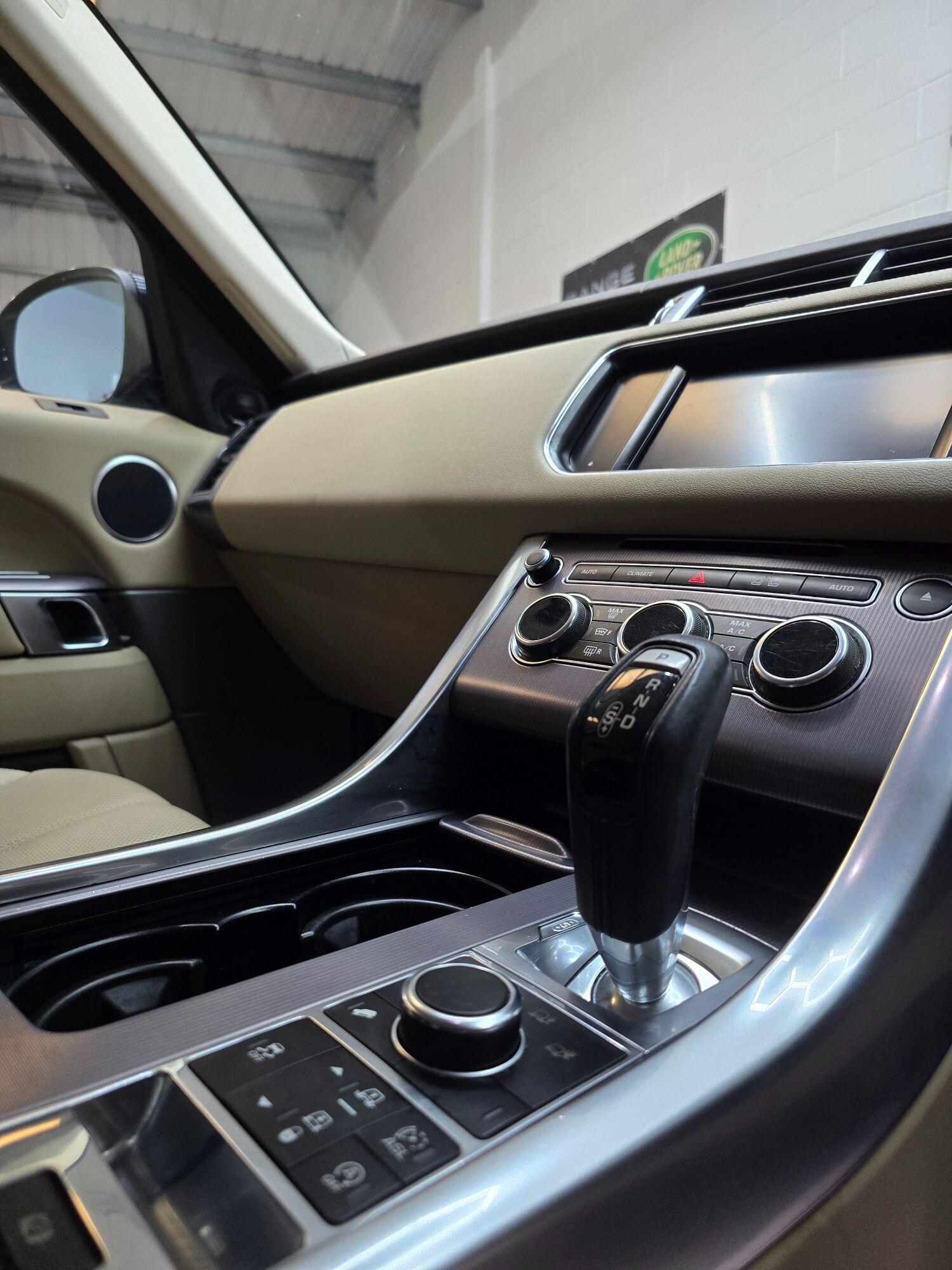 Used Land Rover Range Rover Sport 2015 for sale - 76837105: Photo 35