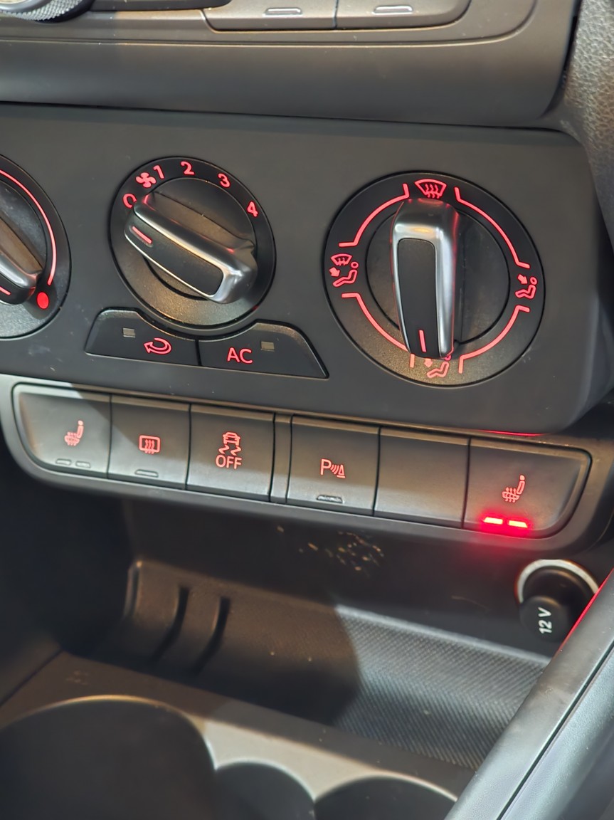 Used Audi A1 2014 for sale - 77681803: Photo 36