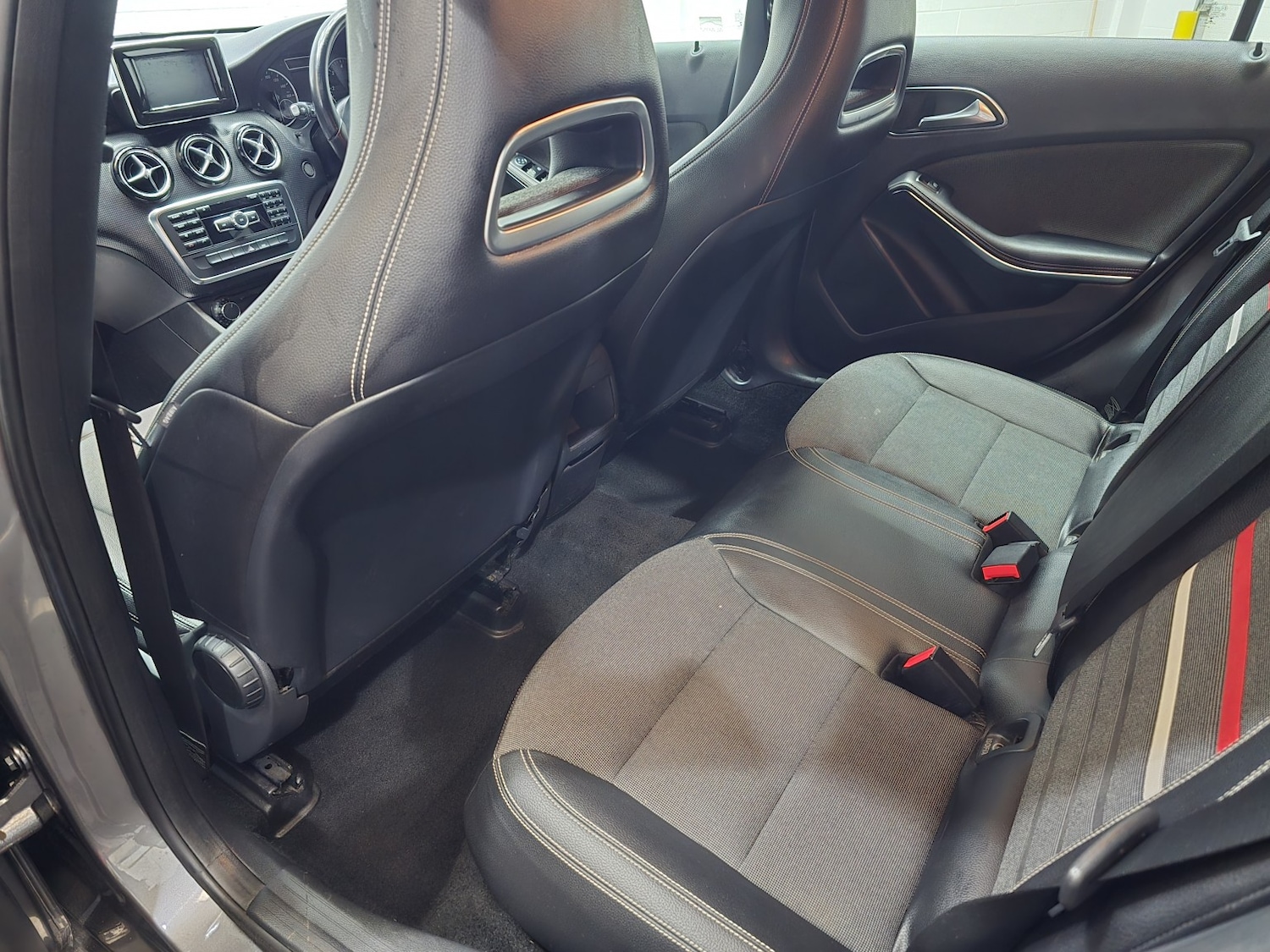 Used Mercedes-Benz A-Class 2014 for sale - 76911044: Photo 19