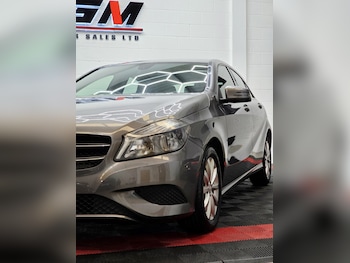 Used Mercedes-Benz A-Class 2014 for sale - 76911044: Photo
