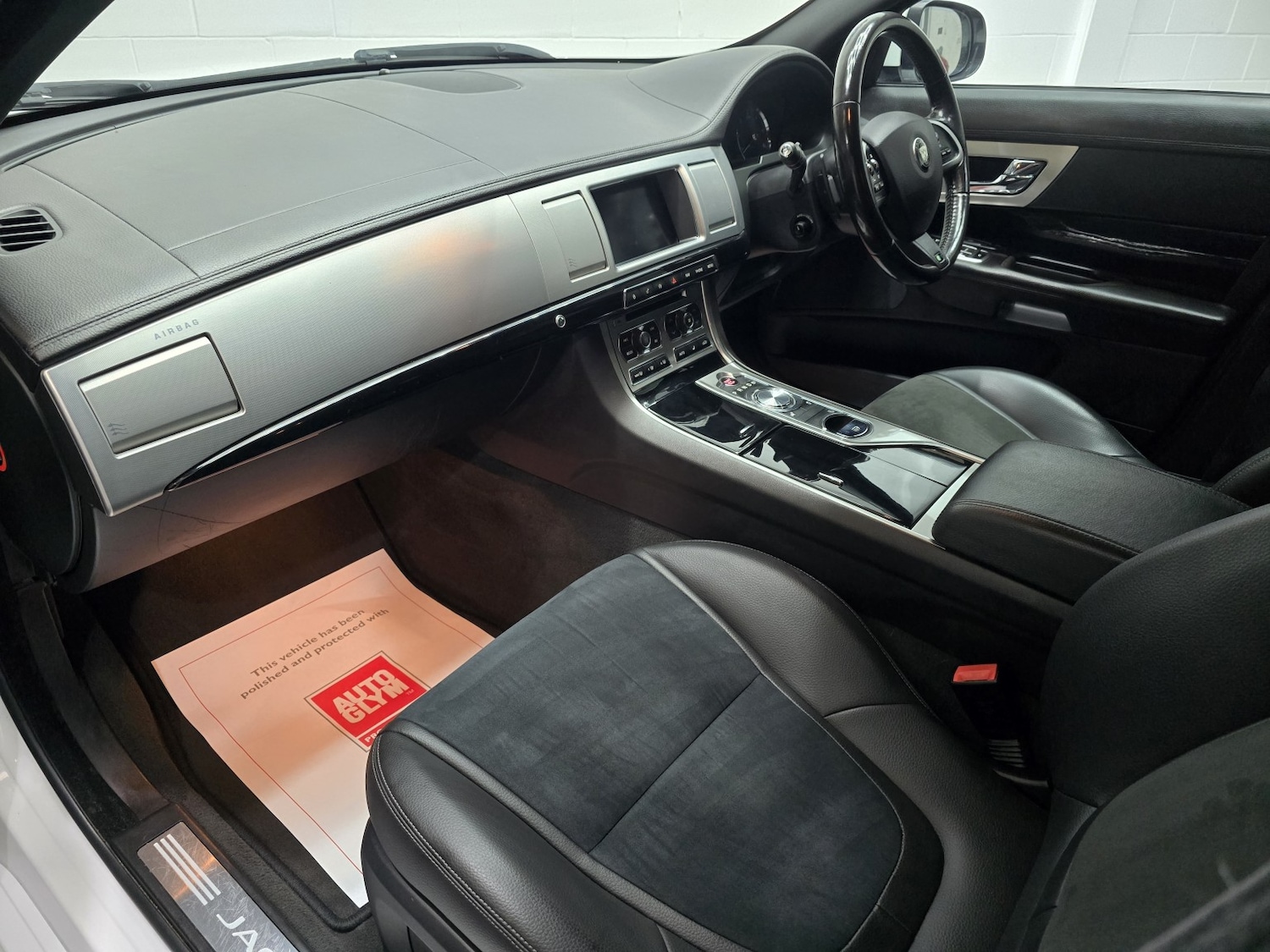 Used Jaguar XF 2014 for sale - 77264501: Photo 16