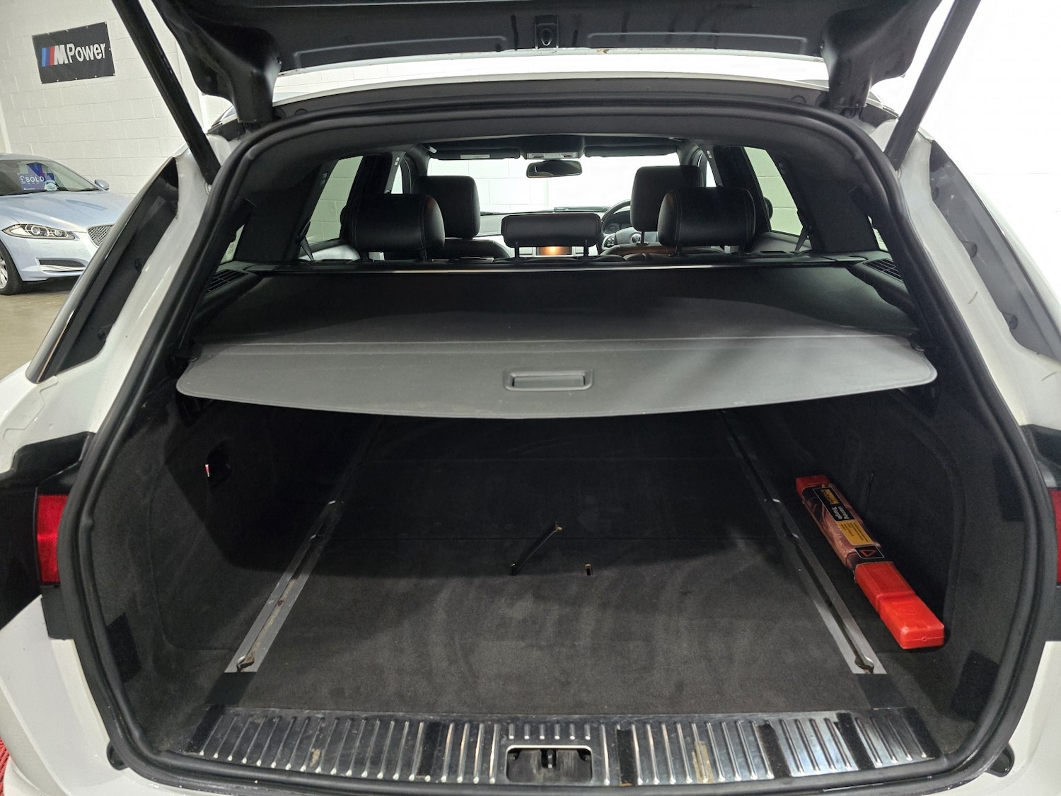 Used Jaguar XF 2014 for sale - 77264501: Photo 24