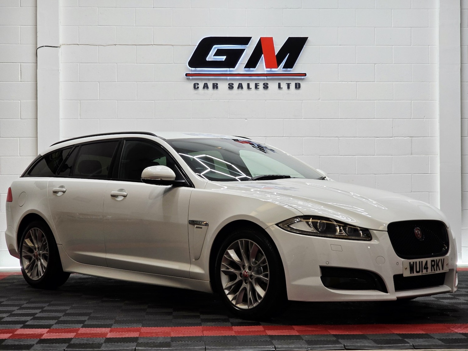 Used Jaguar XF 2014 for sale - 77264501: Photo 7