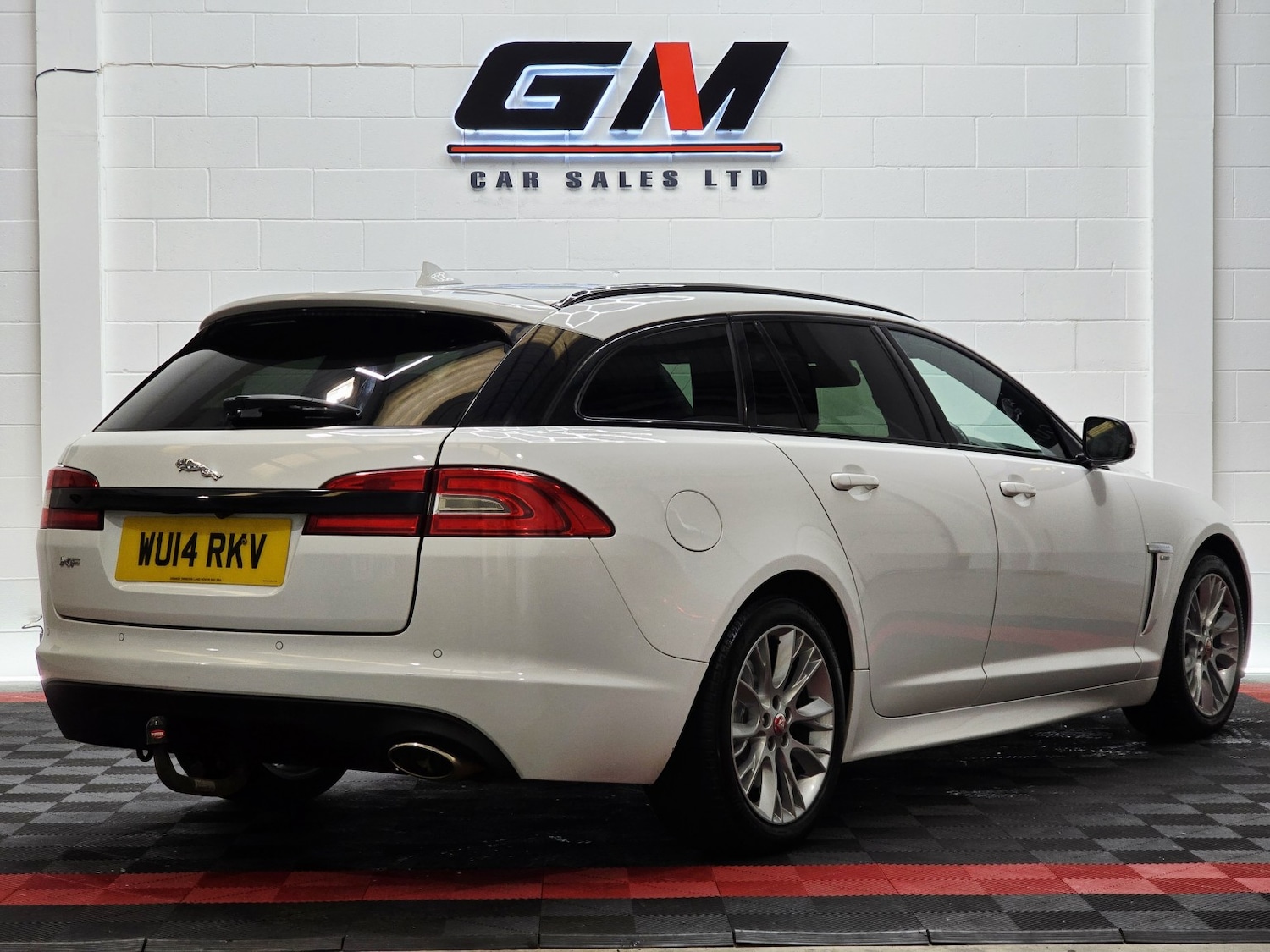 Used Jaguar XF 2014 for sale - 77264501: Photo 9