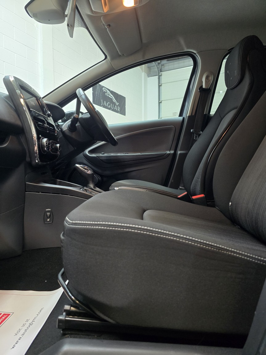 Used Renault Zoe 2017 for sale - 76741373: Photo 20