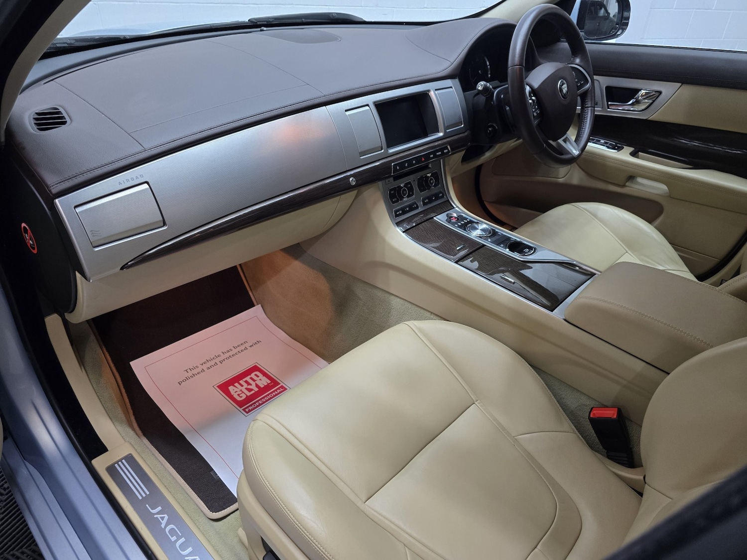 Used Jaguar XF 2014 for sale - 76941806: Photo 17