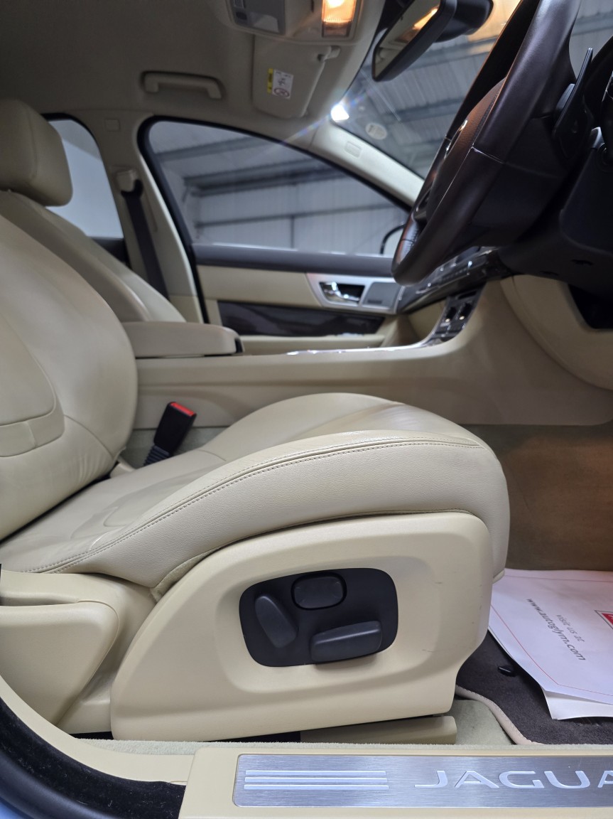 Used Jaguar XF 2014 for sale - 76941806: Photo 30