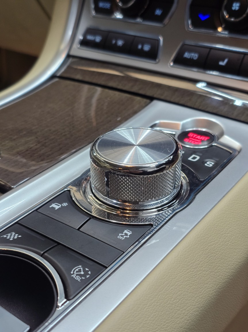 Used Jaguar XF 2014 for sale - 76941806: Photo 34