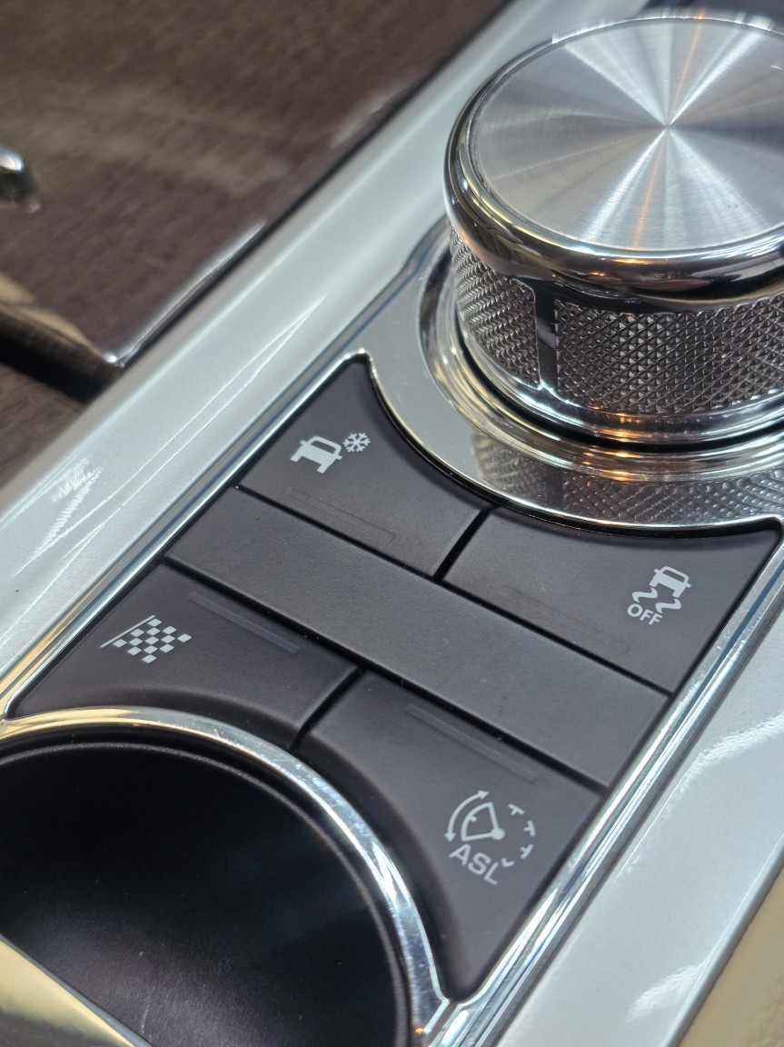 Used Jaguar XF 2014 for sale - 76941806: Photo 36