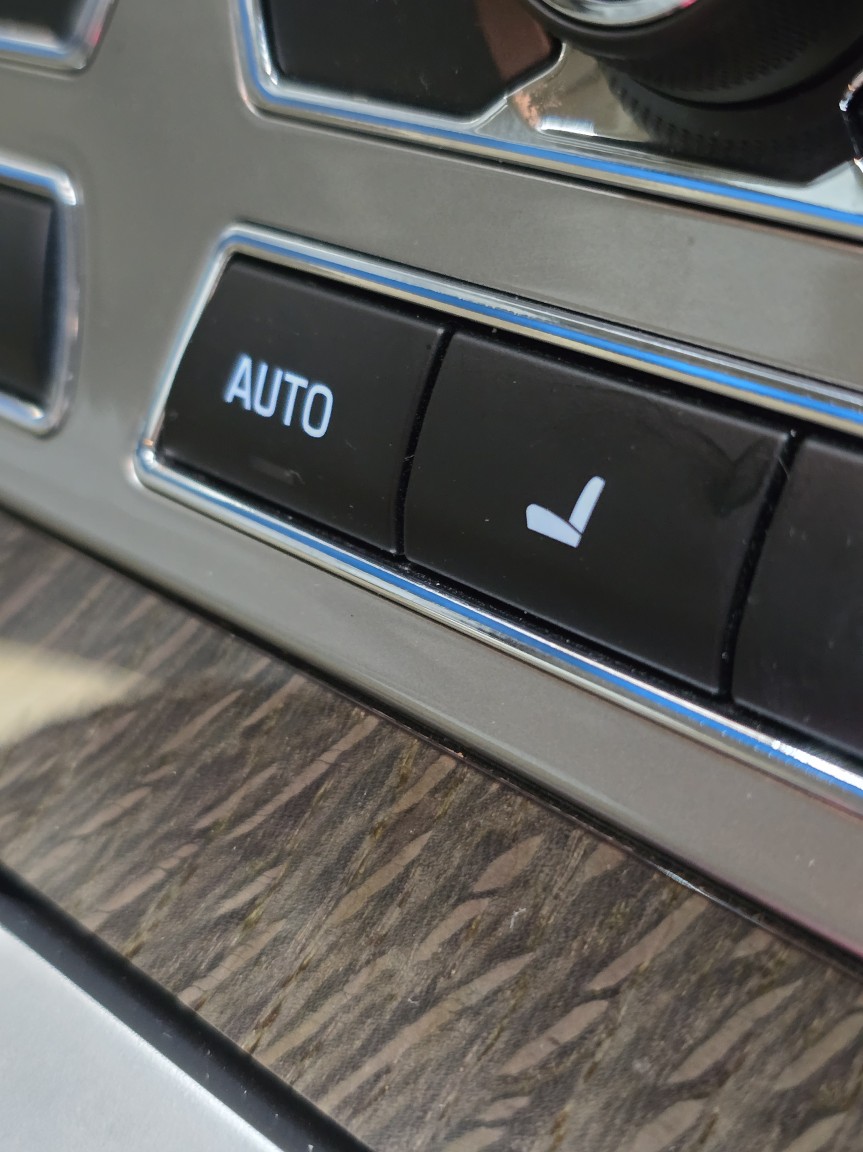 Used Jaguar XF 2014 for sale - 76941806: Photo 42