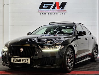 Used Jaguar XE 2018 for sale - 79456895: Photo