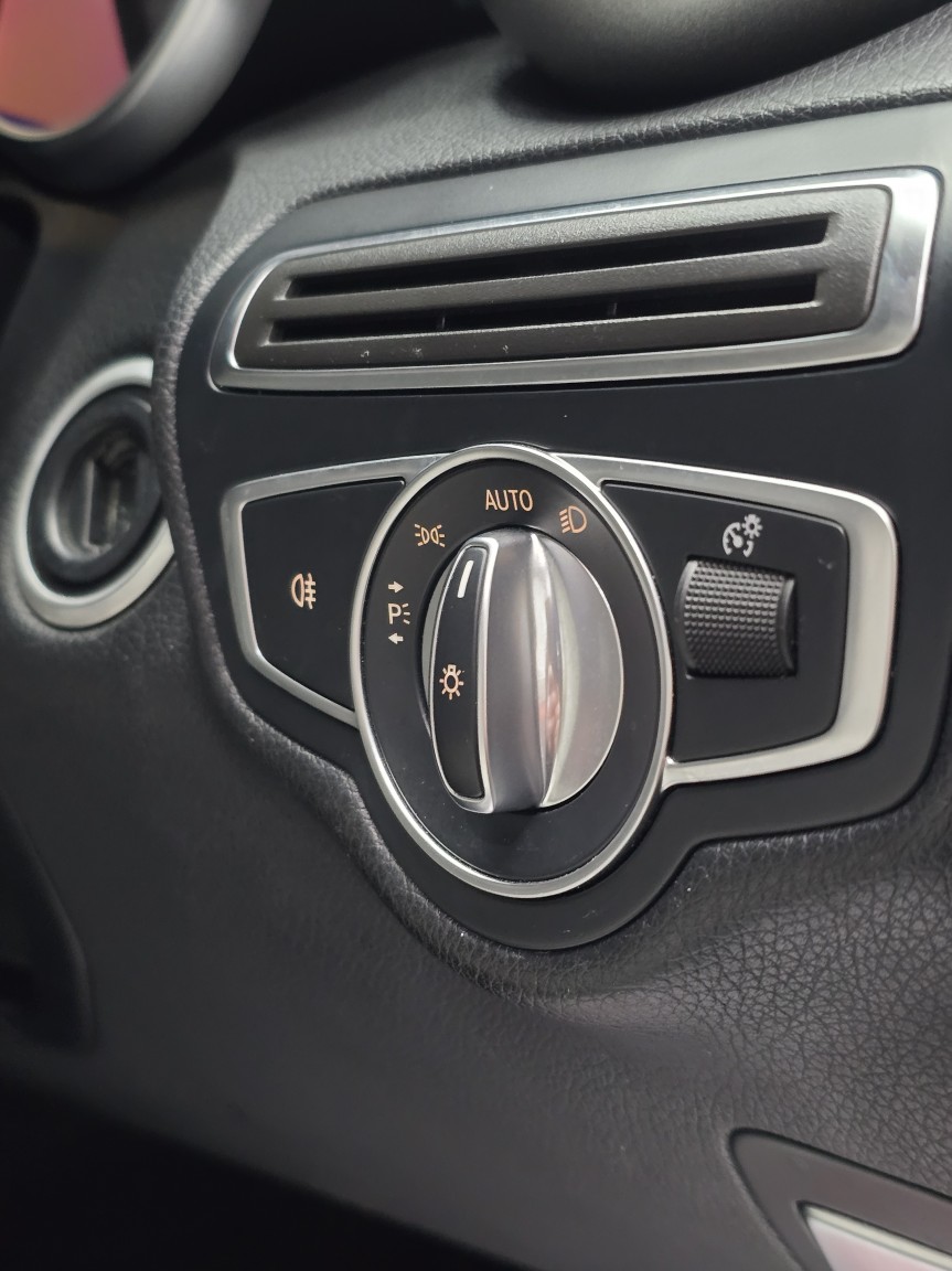 Used Mercedes-Benz C Class 2017 for sale - 77385346: Photo 32