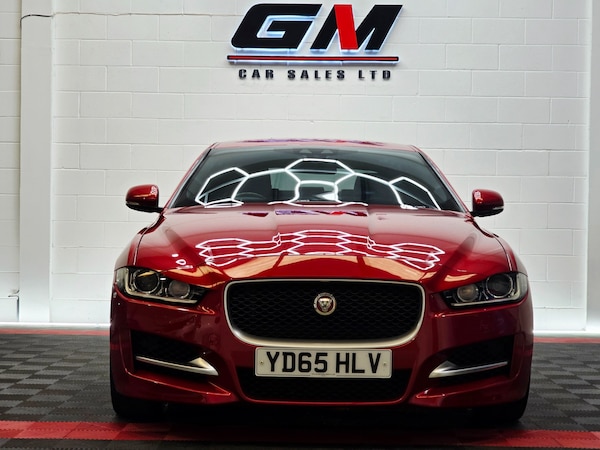 Used Jaguar XE 2015 for sale - 76275931: Photo 3