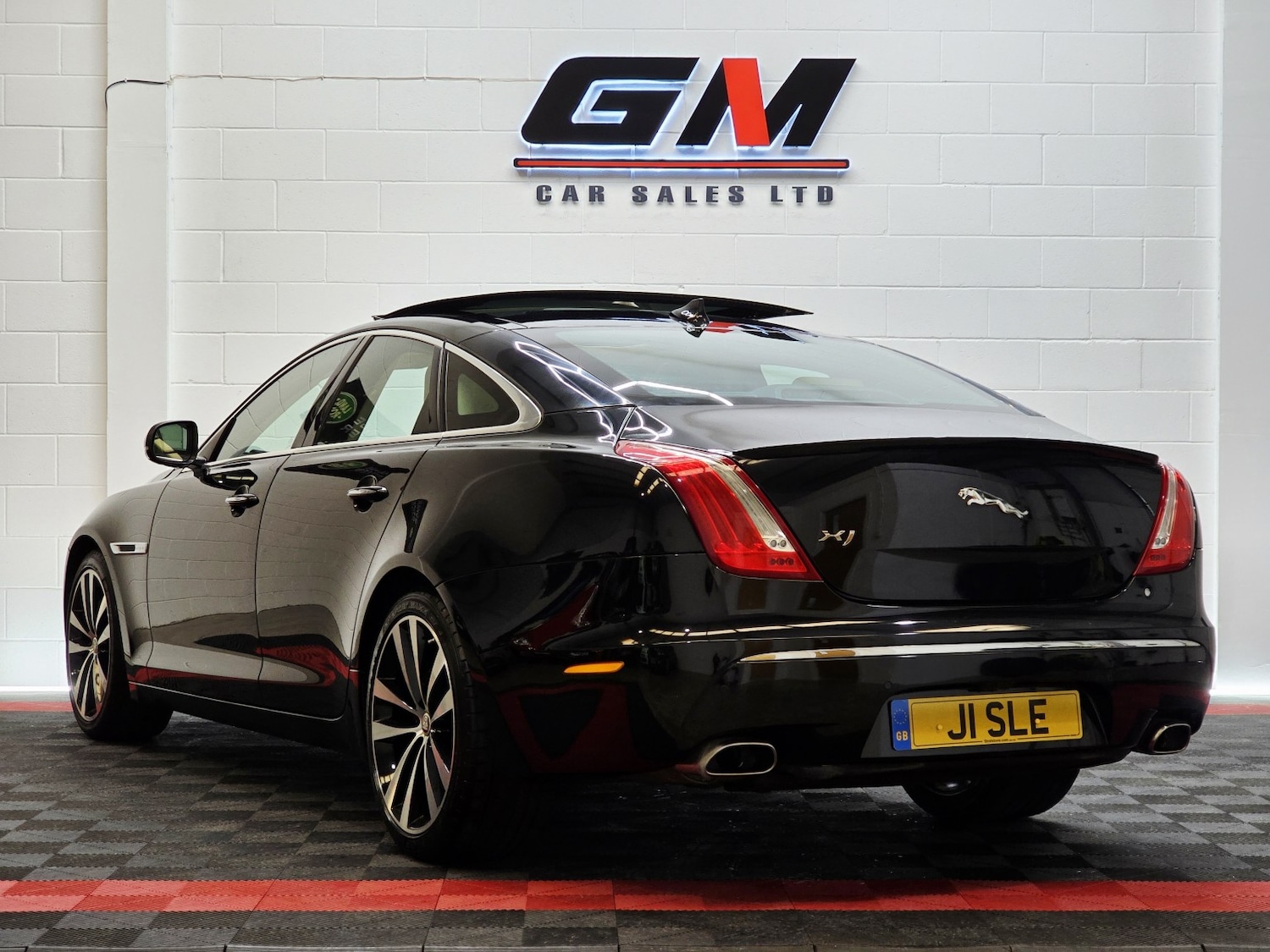 Used Jaguar XJ 2015 for sale - 77643702: Photo 14