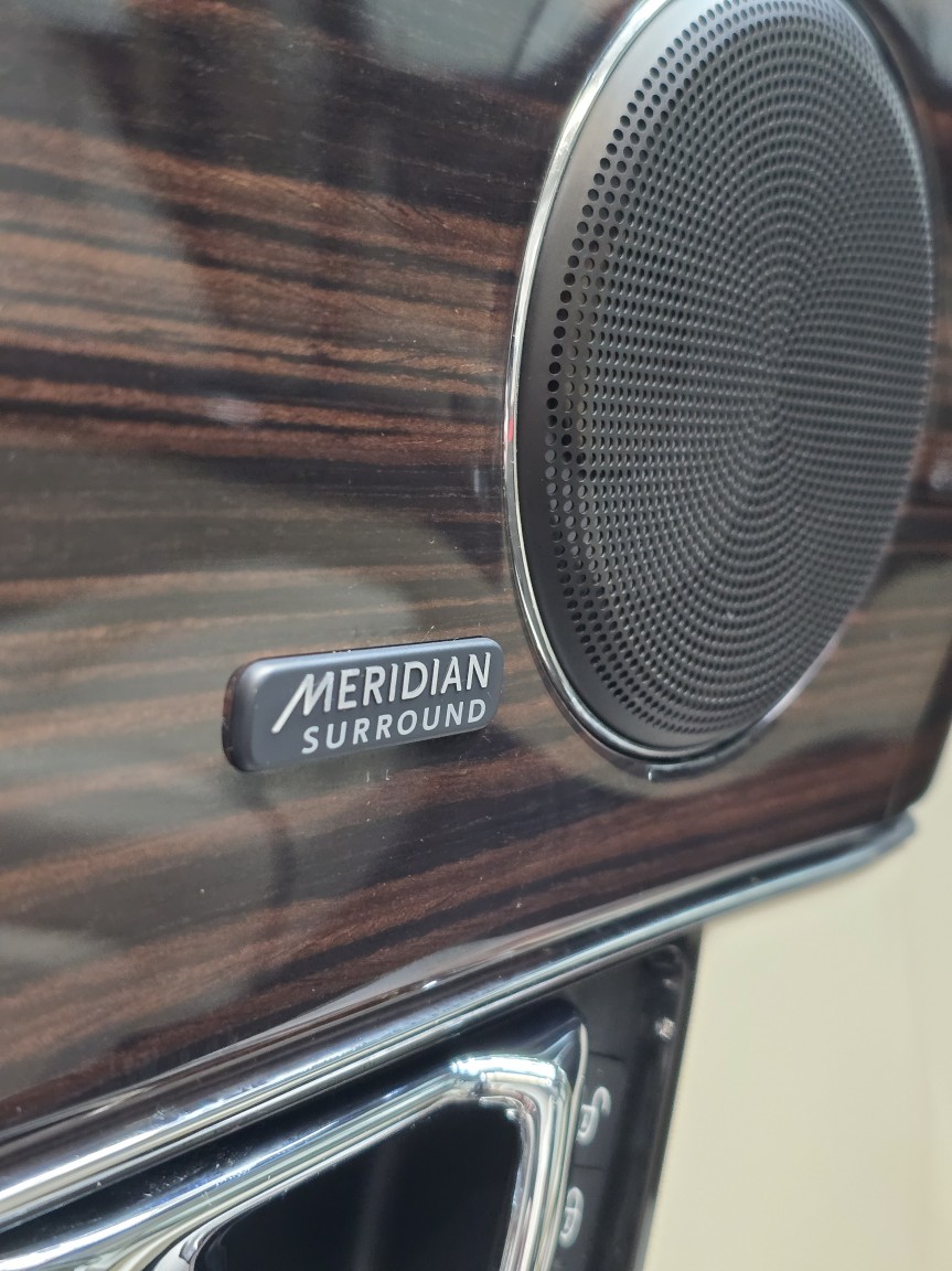 Used Jaguar XJ 2015 for sale - 77643702: Photo 23