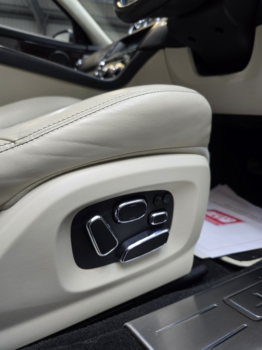 Used Jaguar XJ 2015 for sale - 77643702: Photo 37