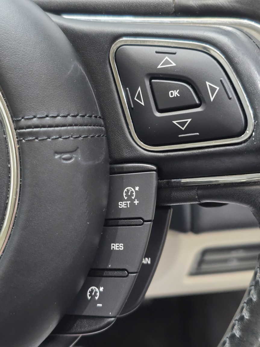 Used Jaguar XJ 2015 for sale - 77643702: Photo 41