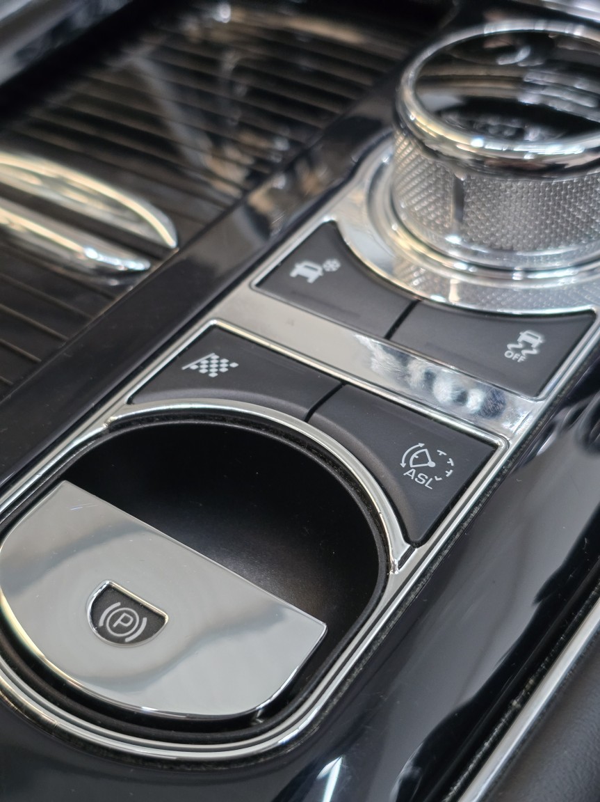 Used Jaguar XJ 2015 for sale - 77643702: Photo 44