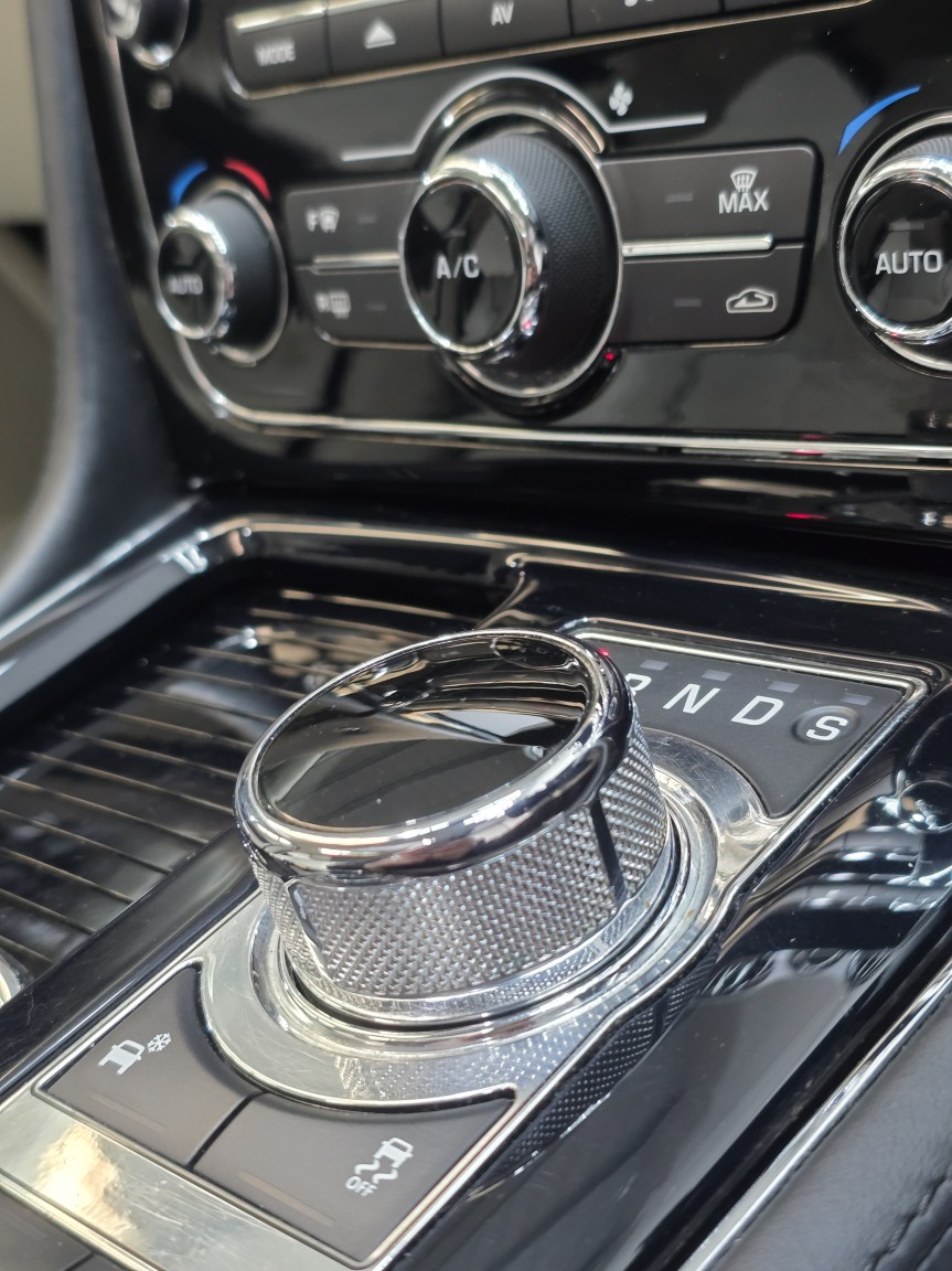 Used Jaguar XJ 2015 for sale - 77643702: Photo 45