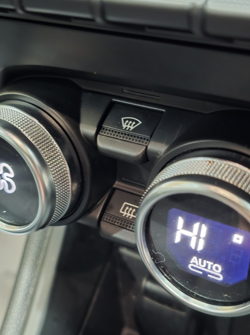 Used Renault Zoe 2020 for sale - 77438459: Photo 40