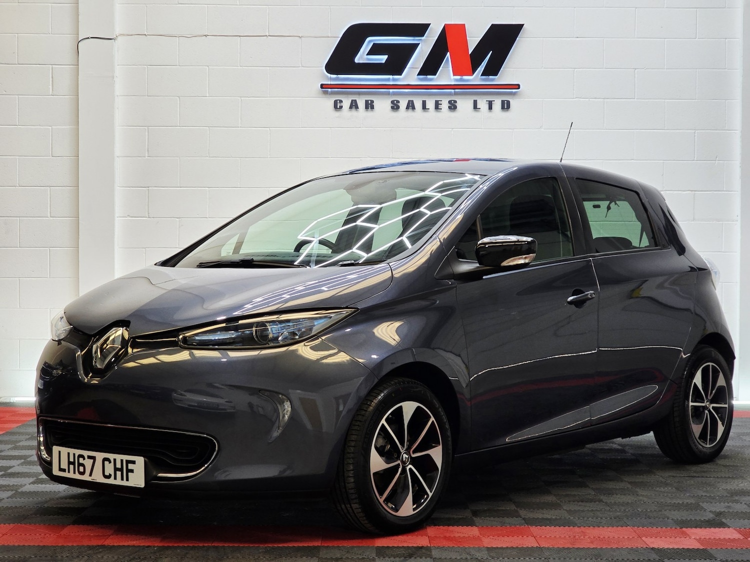 Used Renault Zoe 2017 for sale - 76656139: Photo 1