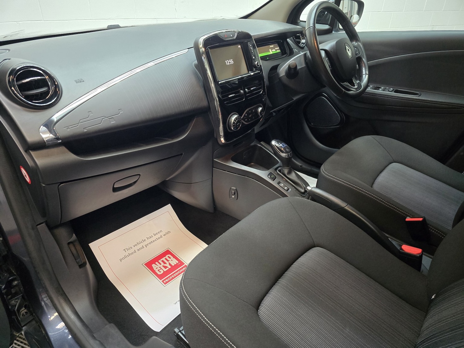 Used Renault Zoe 2017 for sale - 76656139: Photo 17