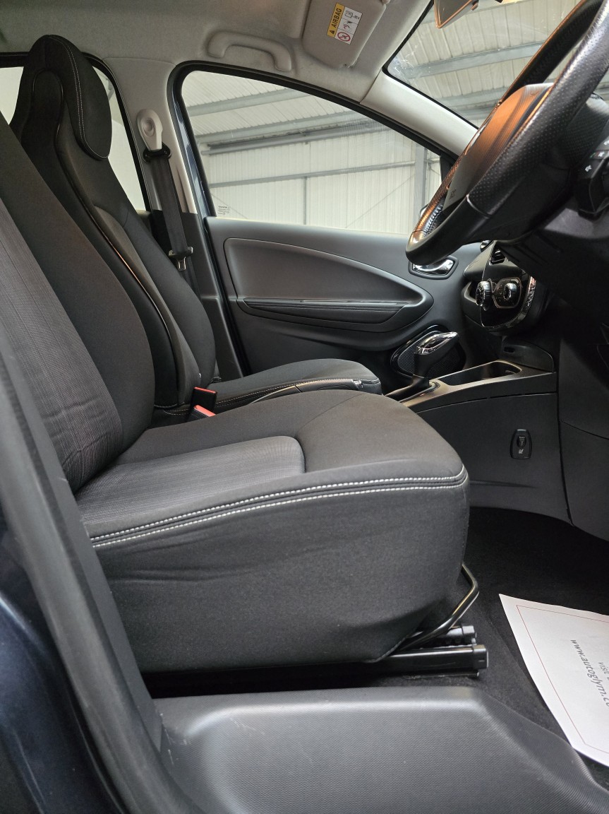 Used Renault Zoe 2017 for sale - 76656139: Photo 29