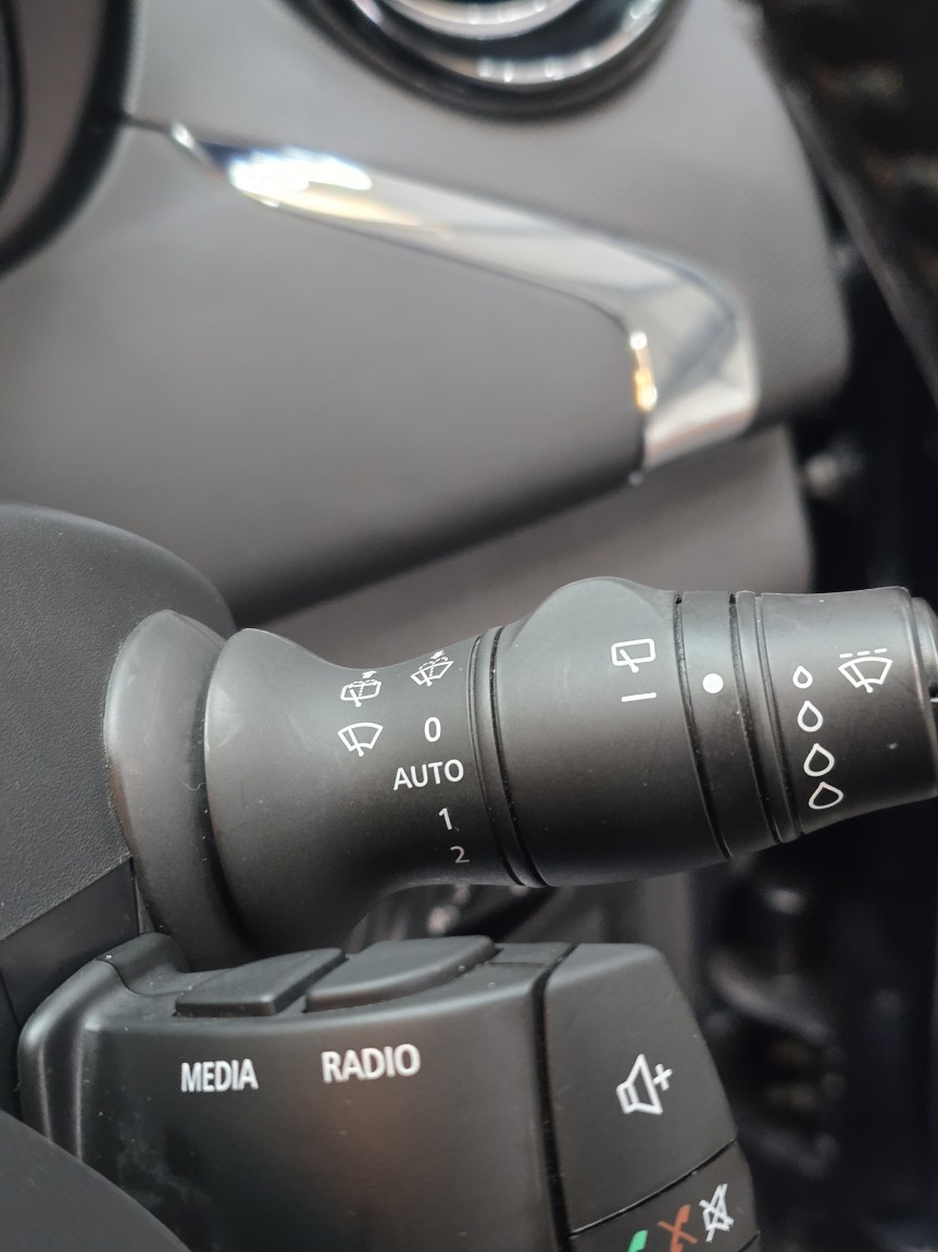 Used Renault Zoe 2017 for sale - 76656139: Photo 33