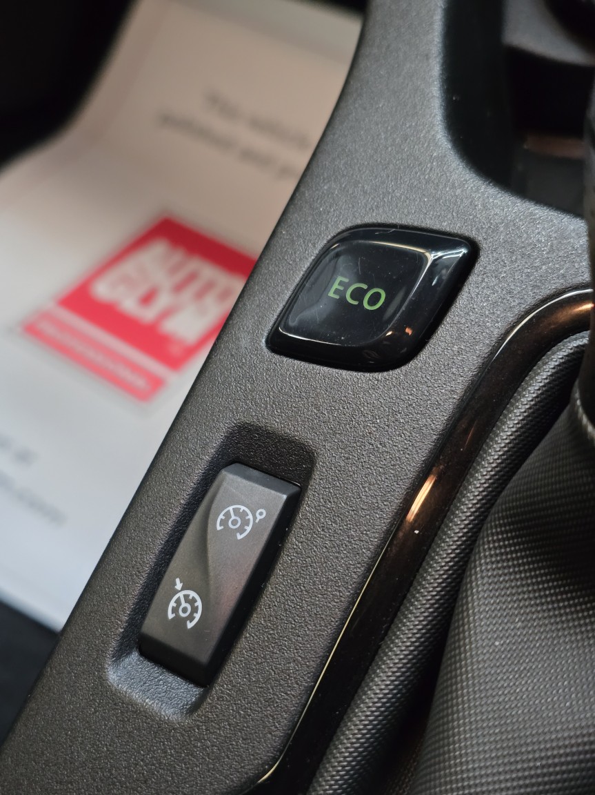 Used Renault Zoe 2017 for sale - 76656139: Photo 36