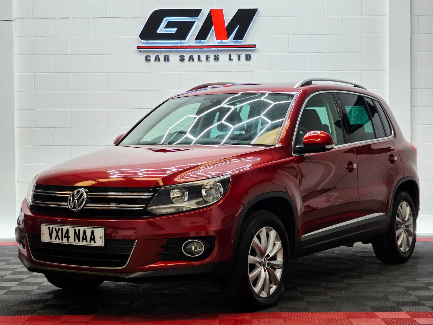 Used Volkswagen Tiguan 2014 for sale - 76332664: Photo 1
