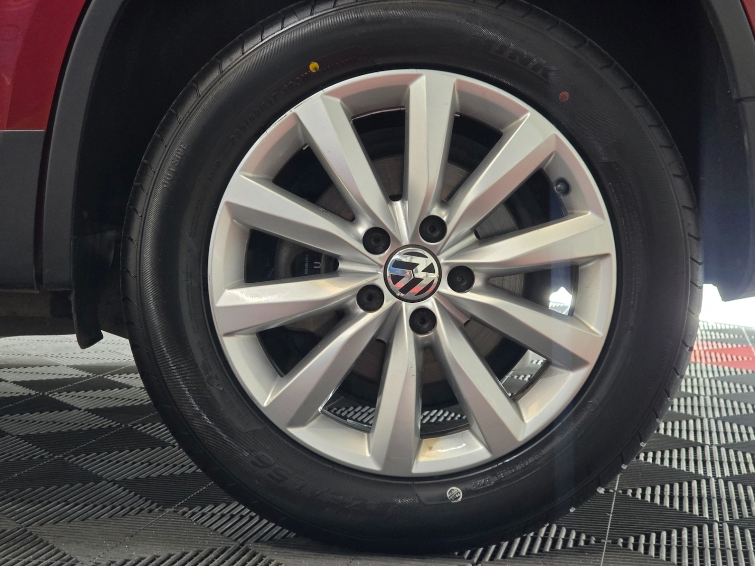 Used Volkswagen Tiguan 2014 for sale - 76332664: Photo 15