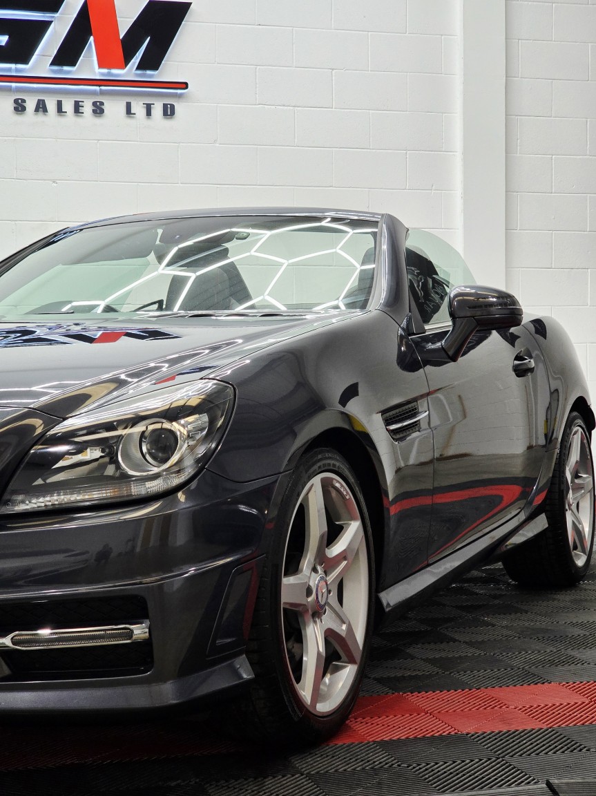 Used Mercedes-Benz SLK 2012 for sale - 76751773: Photo 2