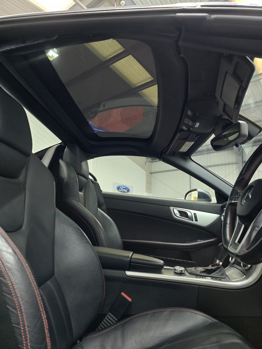 Used Mercedes-Benz SLK 2012 for sale - 76751773: Photo 24