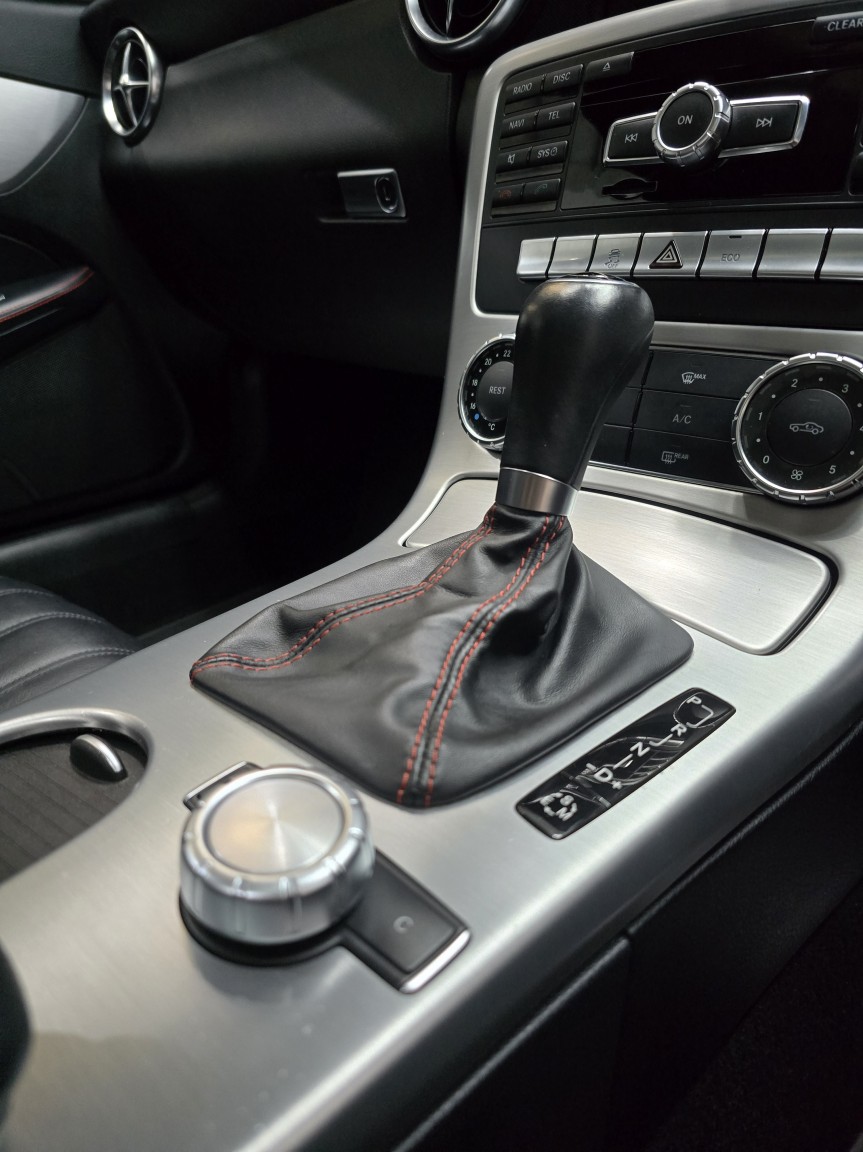 Used Mercedes-Benz SLK 2012 for sale - 76751773: Photo 29