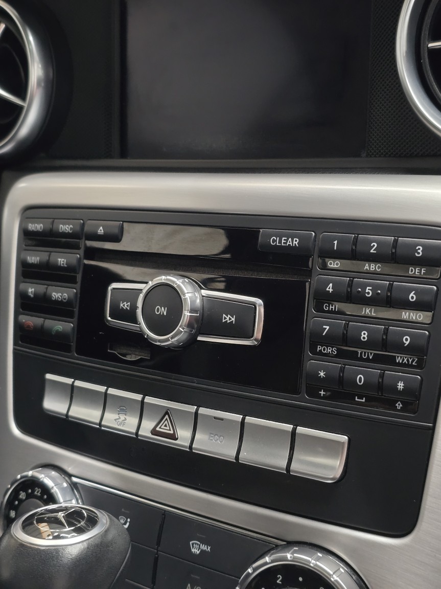 Used Mercedes-Benz SLK 2012 for sale - 76751773: Photo 31