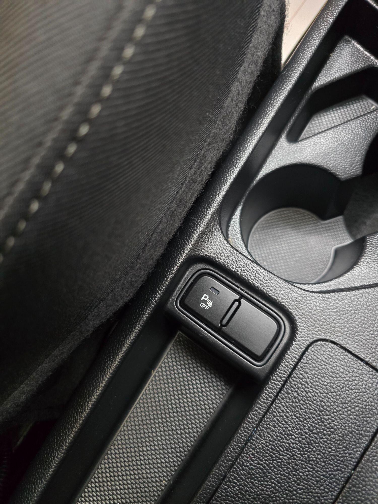 Used Hyundai i10 2017 for sale - 76611658: Photo 30