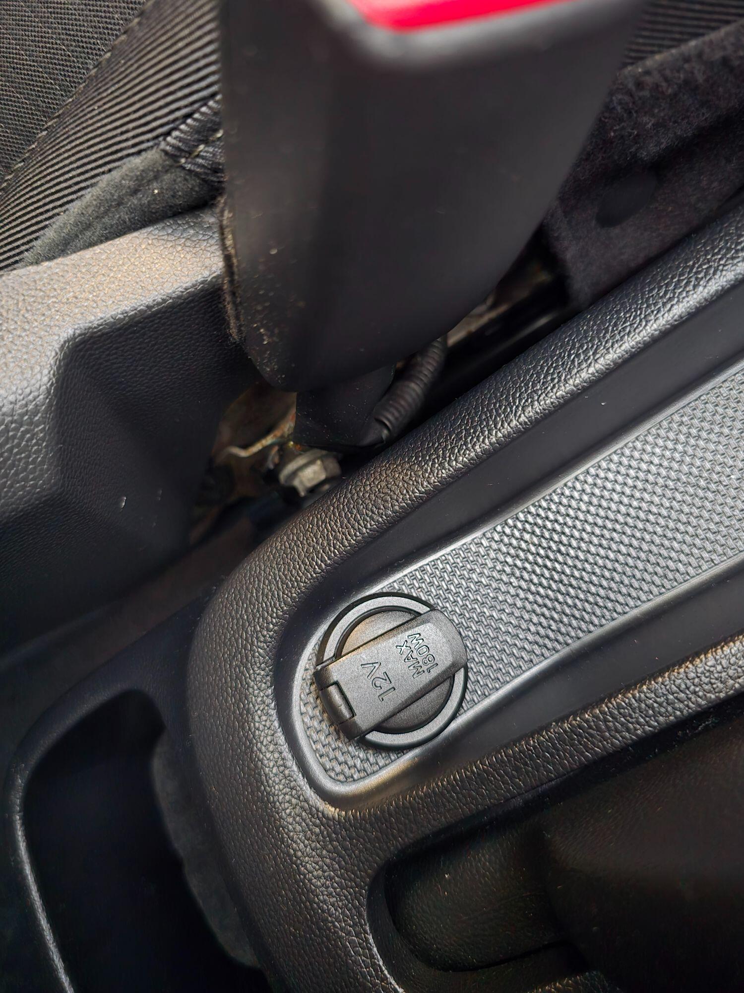 Used Hyundai i10 2017 for sale - 76611658: Photo 31