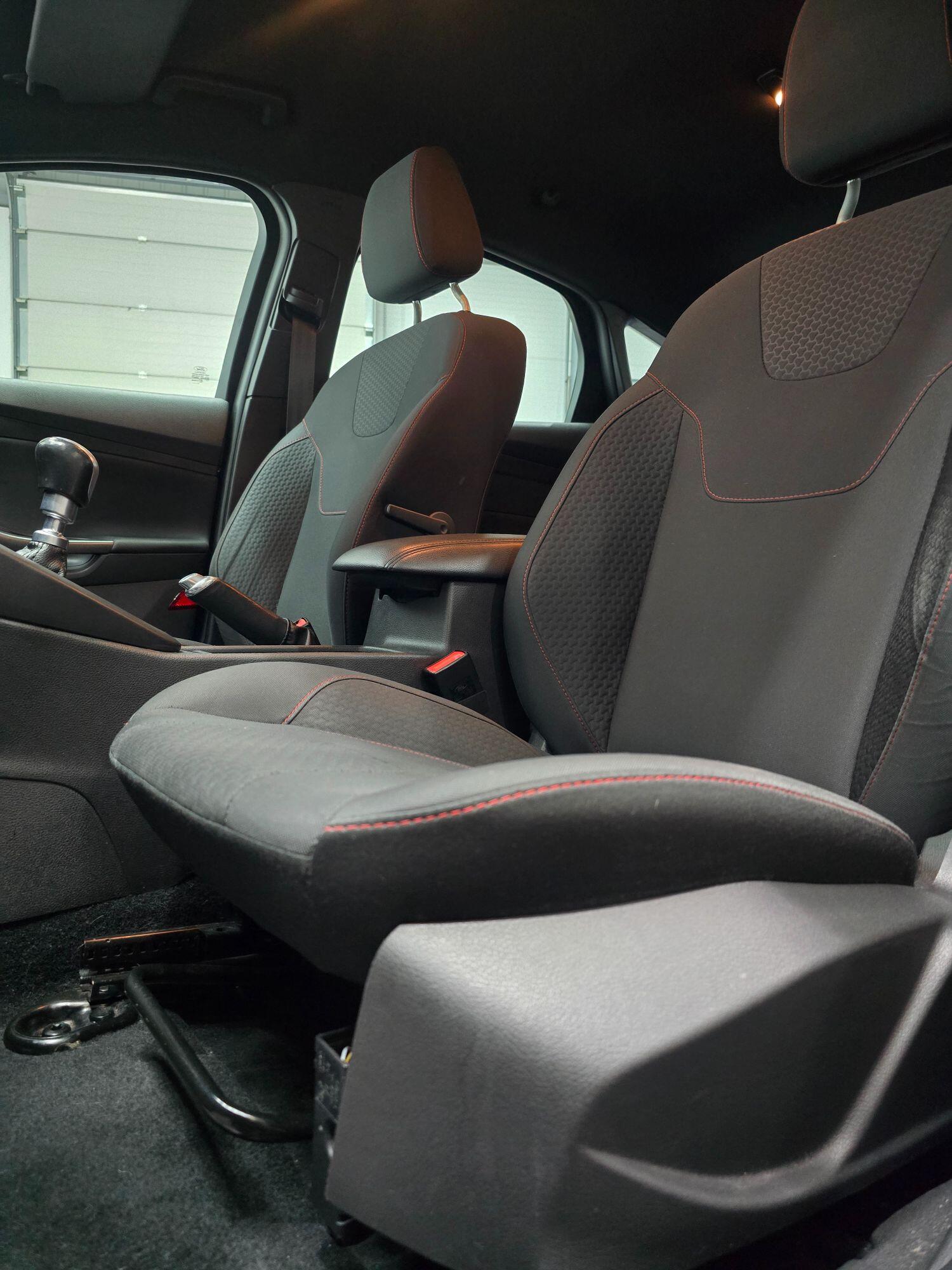 Used Ford Focus 2017 for sale - 76741257: Photo 18