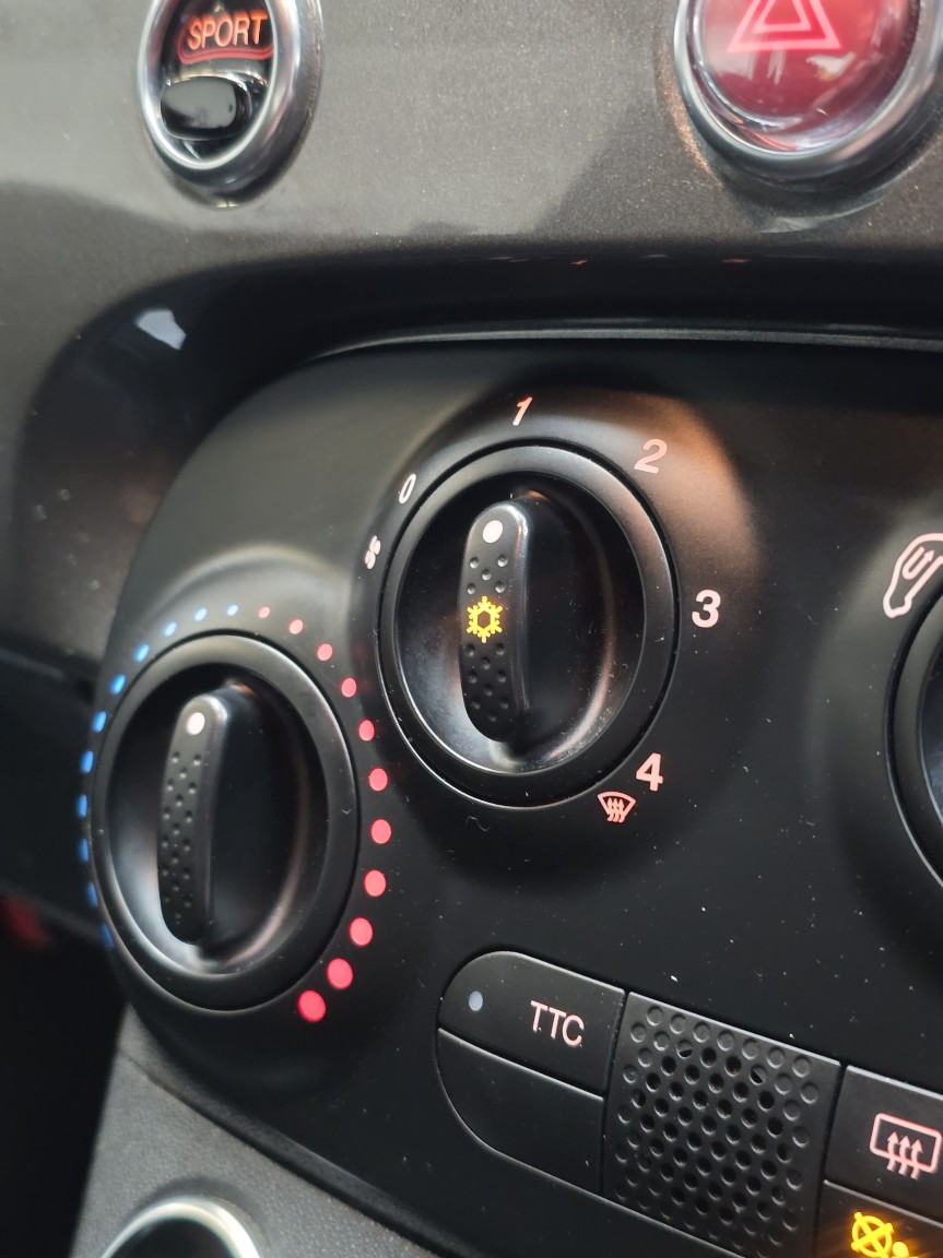 Used Abarth 595 2017 for sale - 77881079: Photo 38