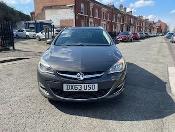 Used Vauxhall Astra 2013 for sale - 79111601: Photo