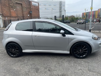 Used Fiat Punto 2014 for sale - 79098682: Photo