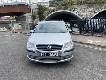 Used Volkswagen Touran 2009 for sale - 79606927: Photo