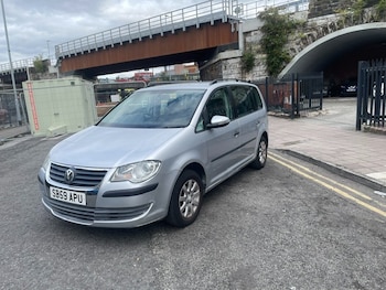 Used Volkswagen Touran 2009 for sale - 79606927: Photo