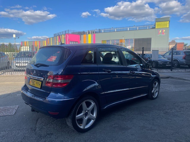 Used Mercedes-Benz B Class 2011 for sale - 76011868: Photo 5