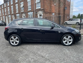 Used Vauxhall Astra 2010 for sale - 79324084: Photo
