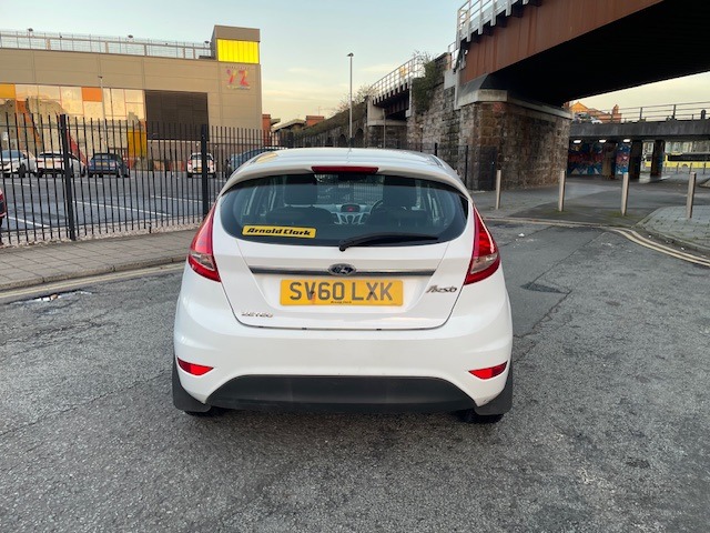 Used Ford Fiesta 2010 for sale - 76431105: Photo 6